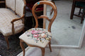 Vintage Stuhl mit Blumenbezug