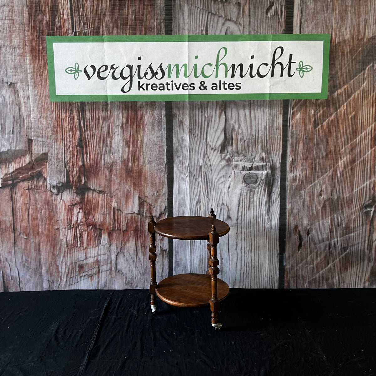 Retro Beistelltisch aus Holz